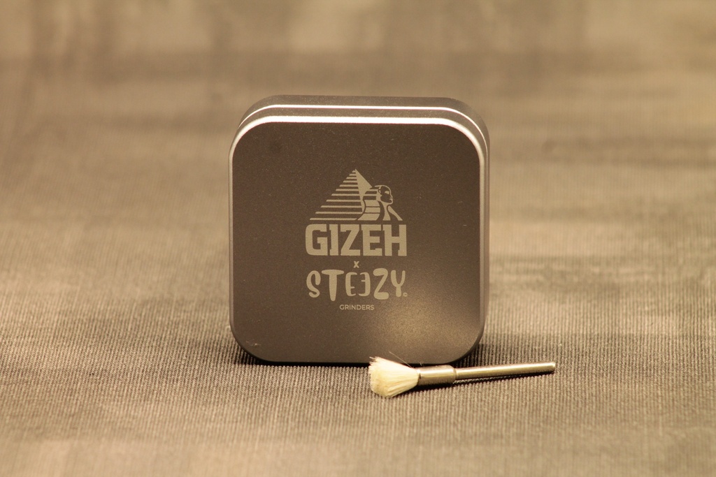 GIZEH x Steezy Grinder Classic